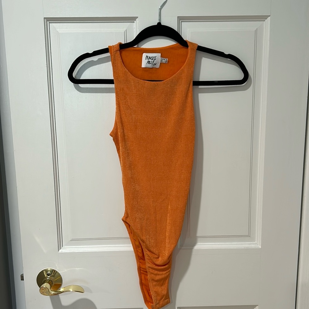 Princess Polly Women’s orange bodysuit - size 0